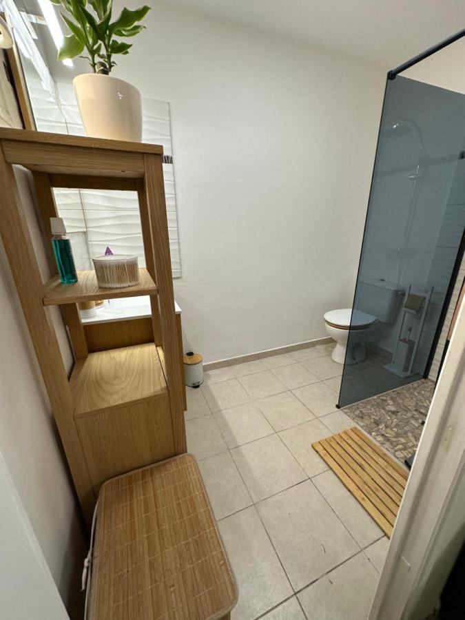 Location T2 Meuble Baie Mahault Convenance Apartment Bagian luar foto